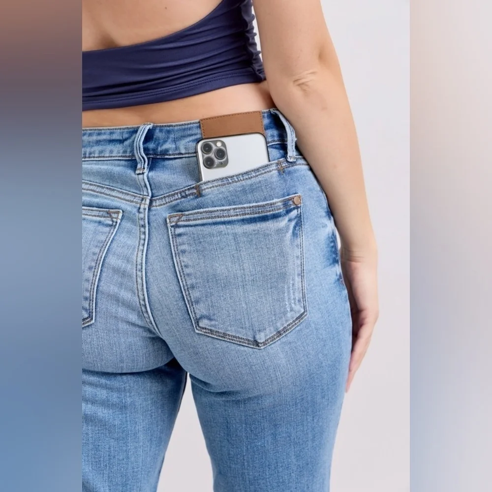 Judy Blue MR Vintage Medium Wash Slim Fit Jeans Cell Phone Pocket Various NEW